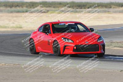 media/Sep-15-2024-Speed Ventures (Sun) [[7a54f7ed2f]]/86 Group/Session 1 (Outside Grapevine)/